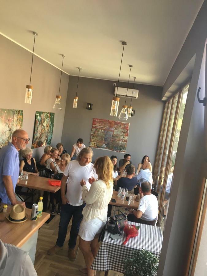 Garni Ideal Zrenjanin Eksteriør billede